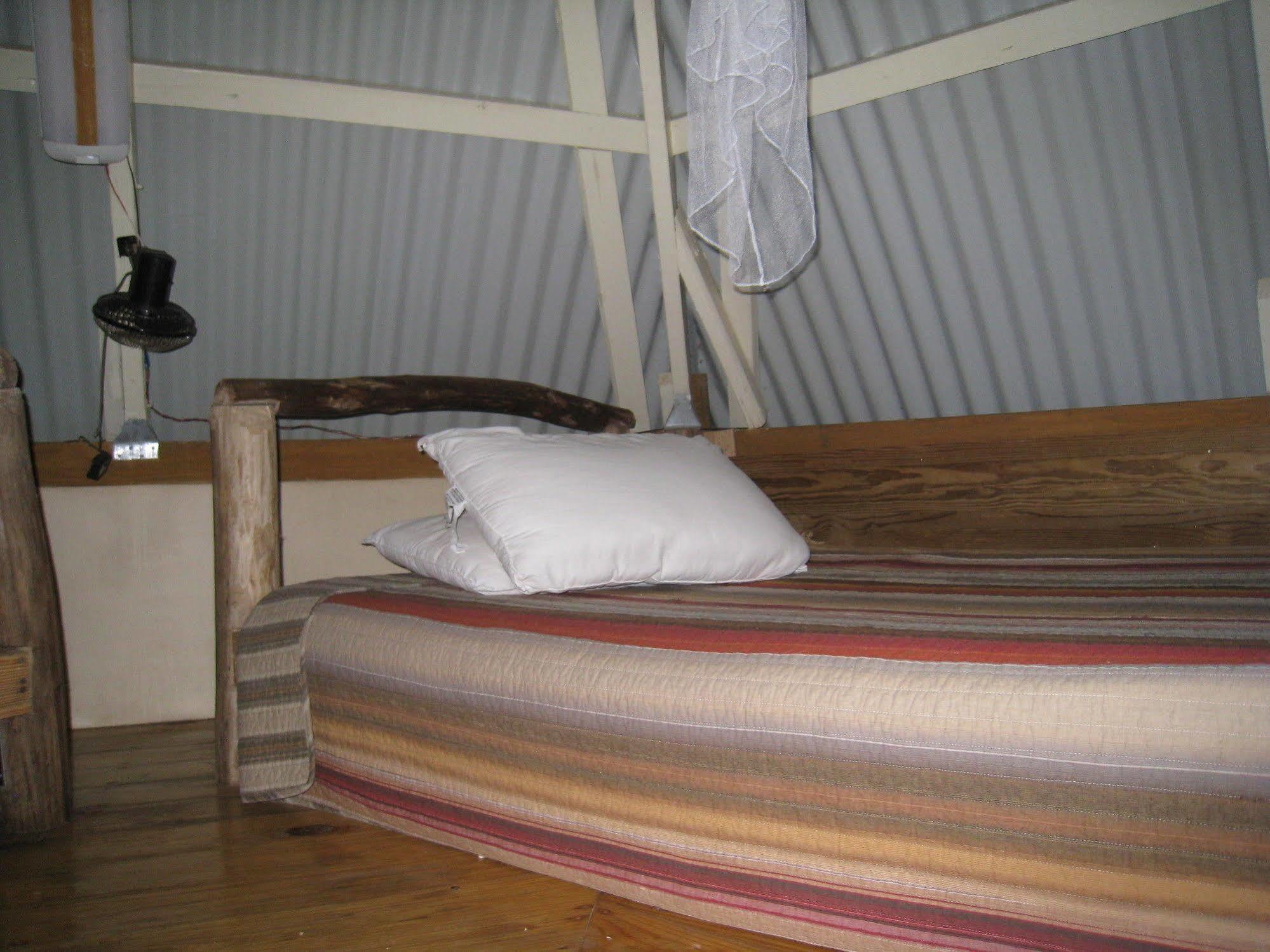 Villa Roots Jungle Retreat Marigot Esterno foto